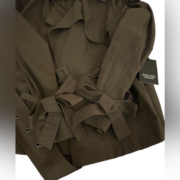 Vera Wang Women’s Lightweight Jacket. Green. Belted with ribbon sleeves. Medium - Picture 3 of 7